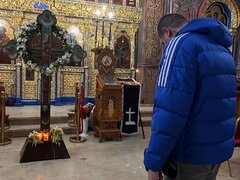 Barbat, 48 de ani, din Bucuresti, 1,96 m, 95 kg, divortat